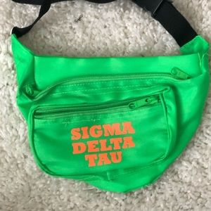 Sigma Delta Tau Fannypack!